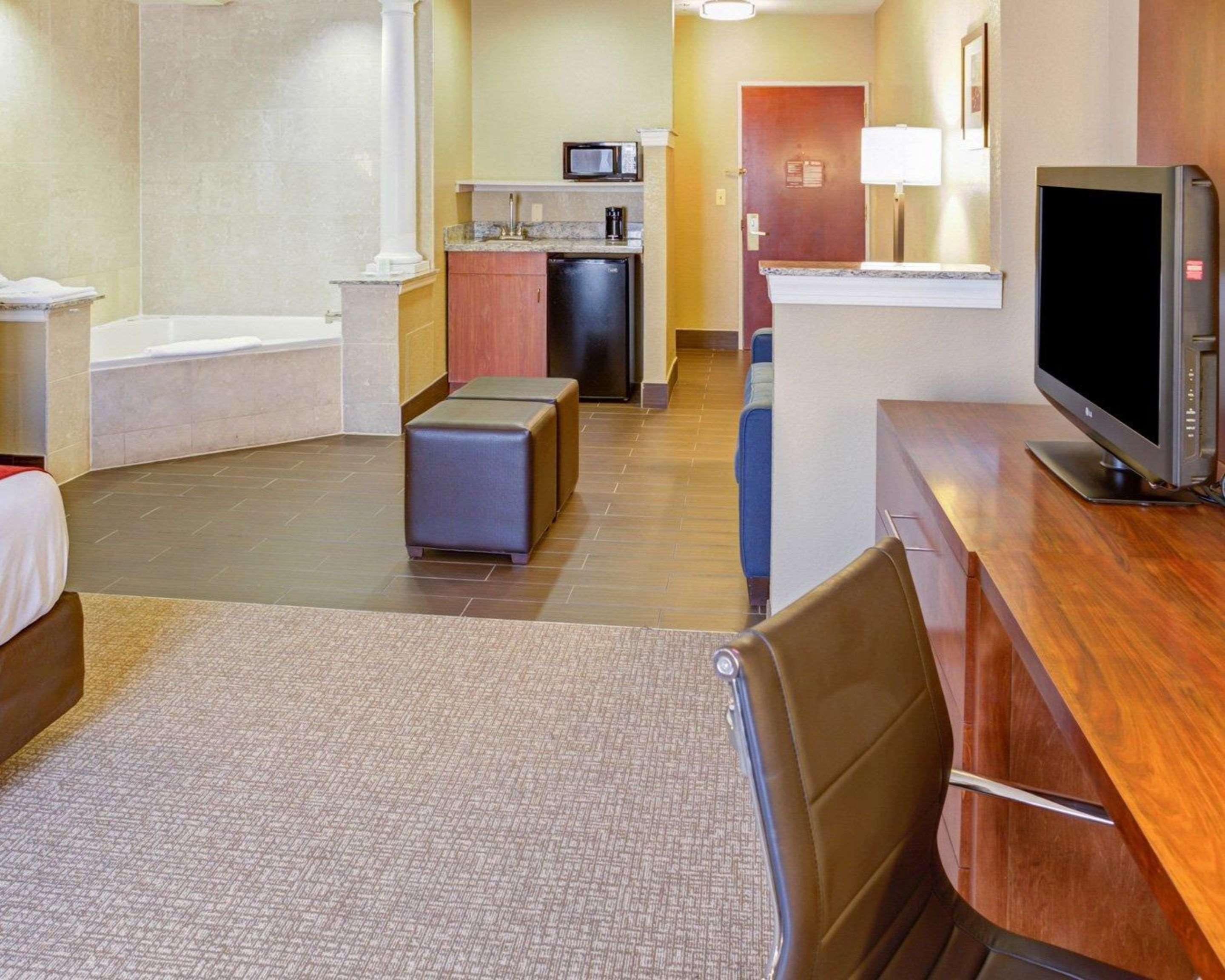 Comfort Suites Newark - Harrison Dış mekan fotoğraf
