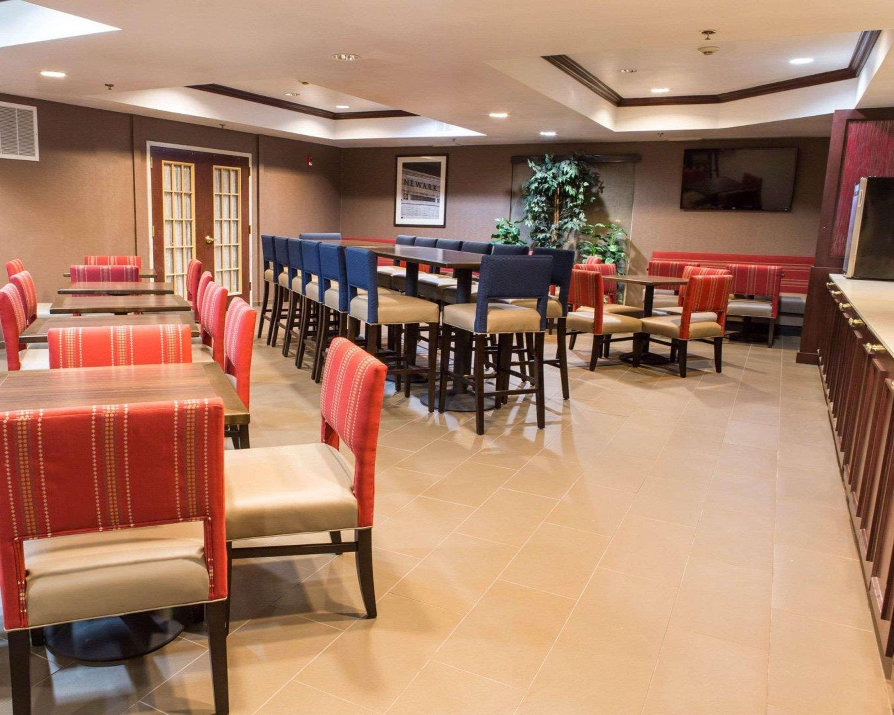 Comfort Suites Newark - Harrison Dış mekan fotoğraf