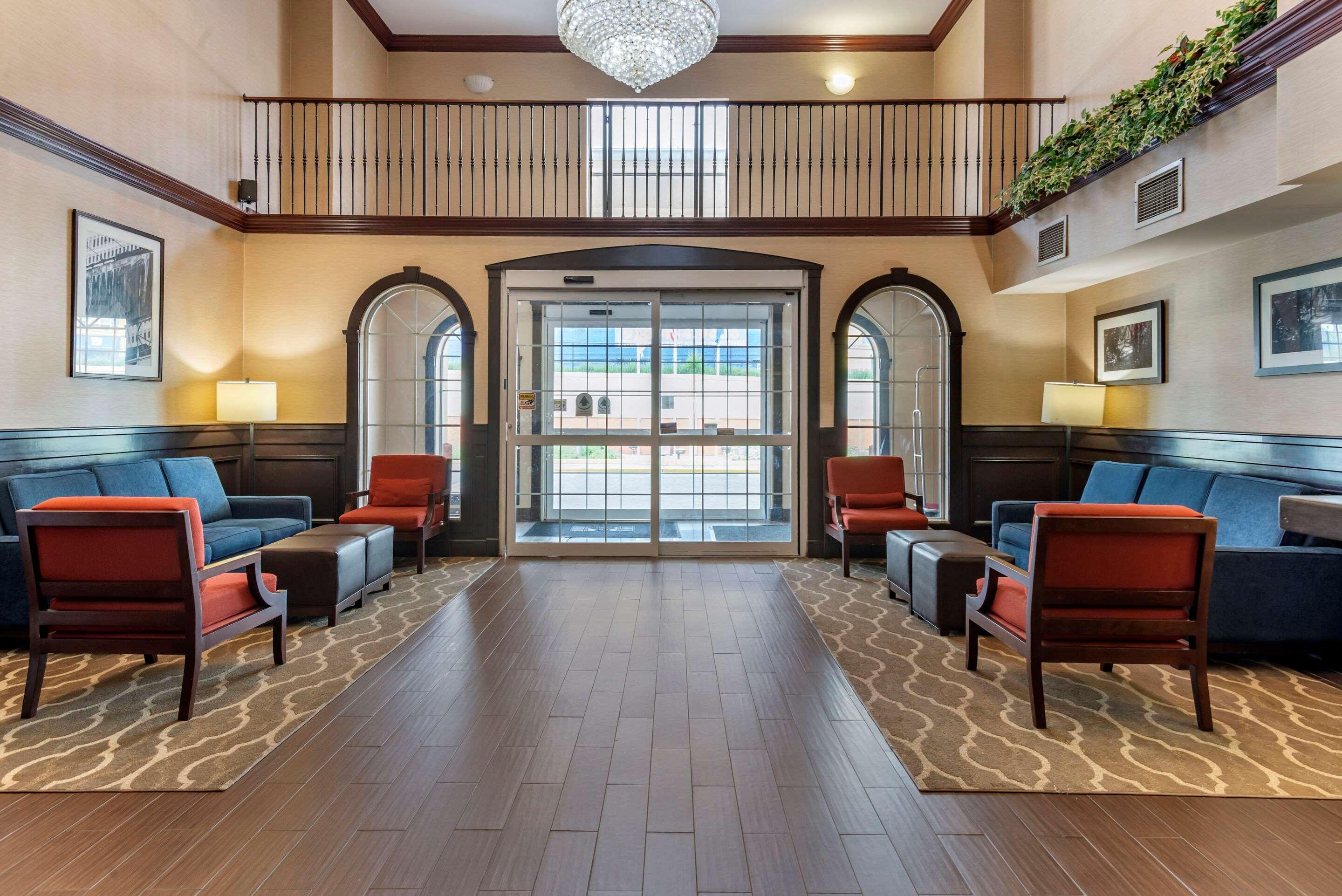 Comfort Suites Newark - Harrison Dış mekan fotoğraf