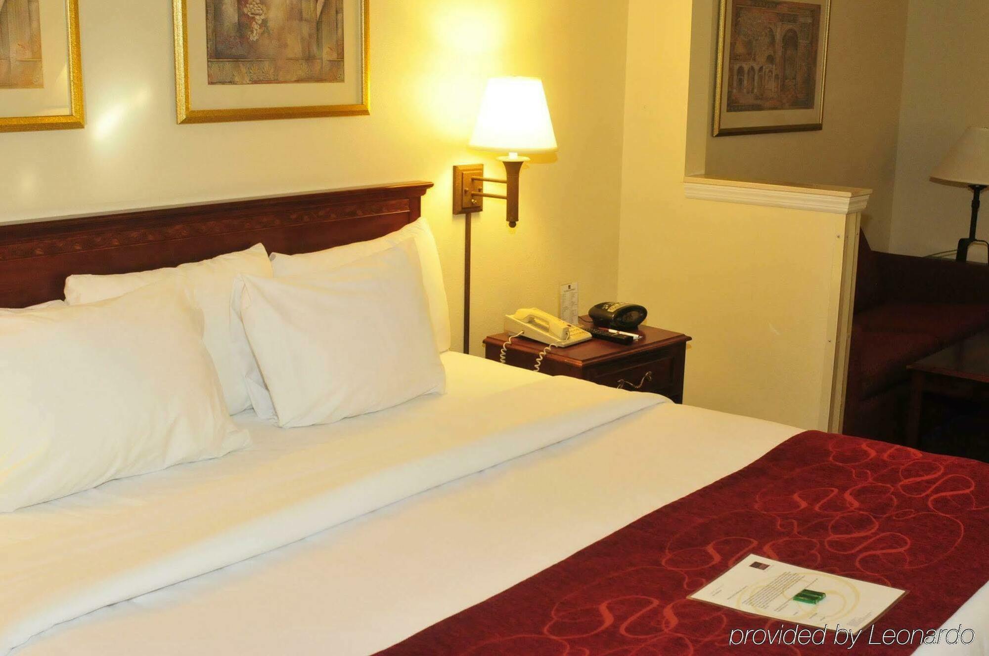 Comfort Suites Newark - Harrison Dış mekan fotoğraf